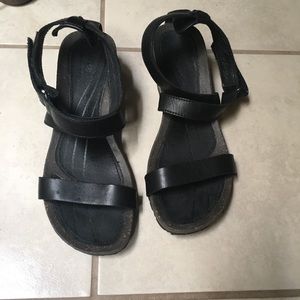 Teva Cabrillo Crossover Ankle a Wedge